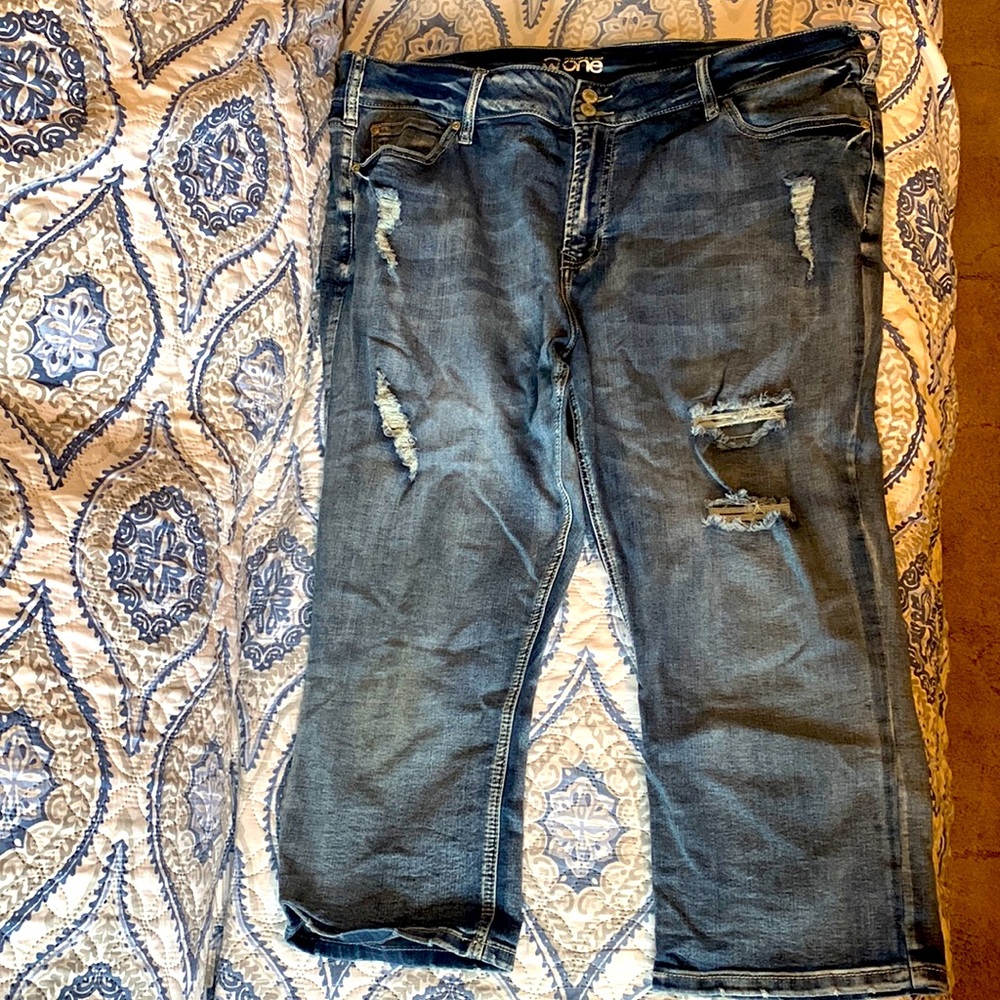 Warehouse One distressed Clark 18+